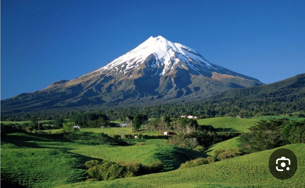 «رسیدن به افتخار: غزلی عاشقانه در ستایش وصال و بهار دل» محمدرضا گلی احمدگورابی