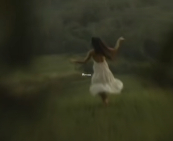 و من رقاص ماهری در صداهای سکوتـــــِ خویش هستم:)