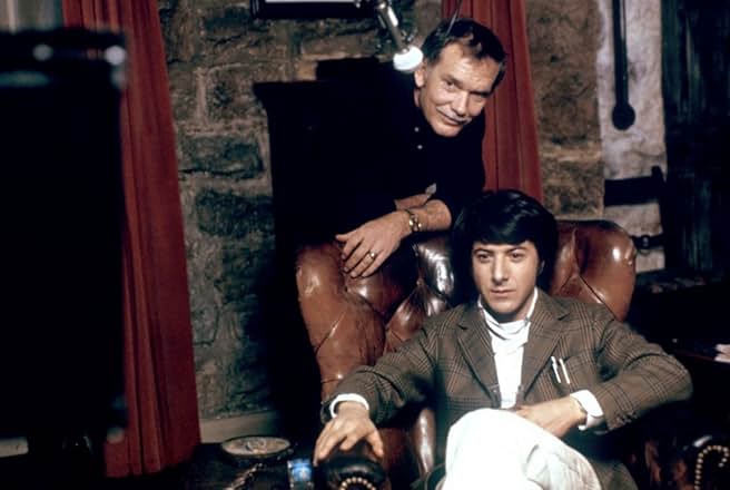 سام پکینپا در کنار داستین هافمن