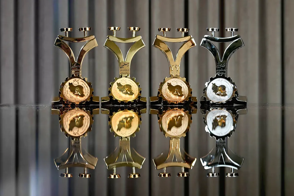 تندیس های میثم شکری ساز