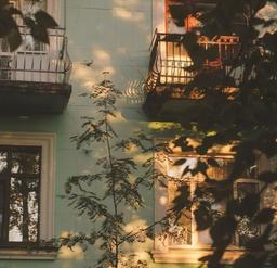 از دل آموختم رسم زندگی را