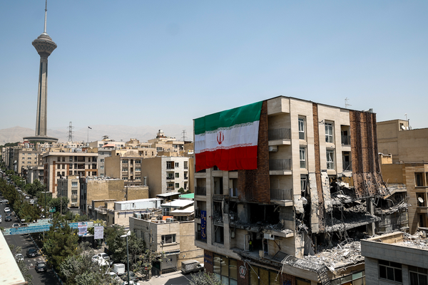 حمله به محله گیشا در تهران | عکاس: زینب حمزهلویی