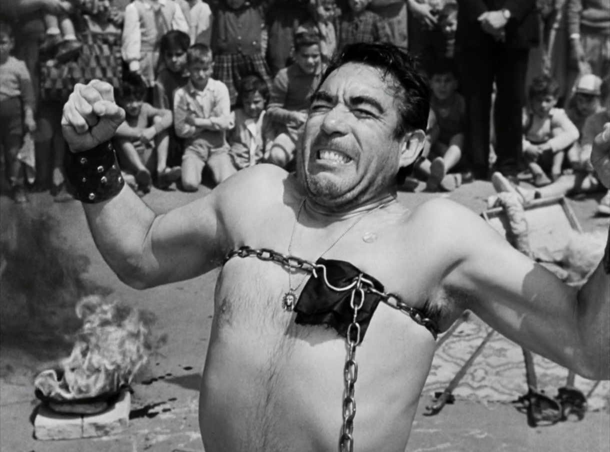 زامپانو در اسارت زنجیر