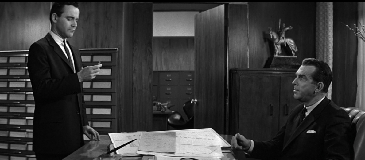 بکستر در حال دادن کلید به شلدریک