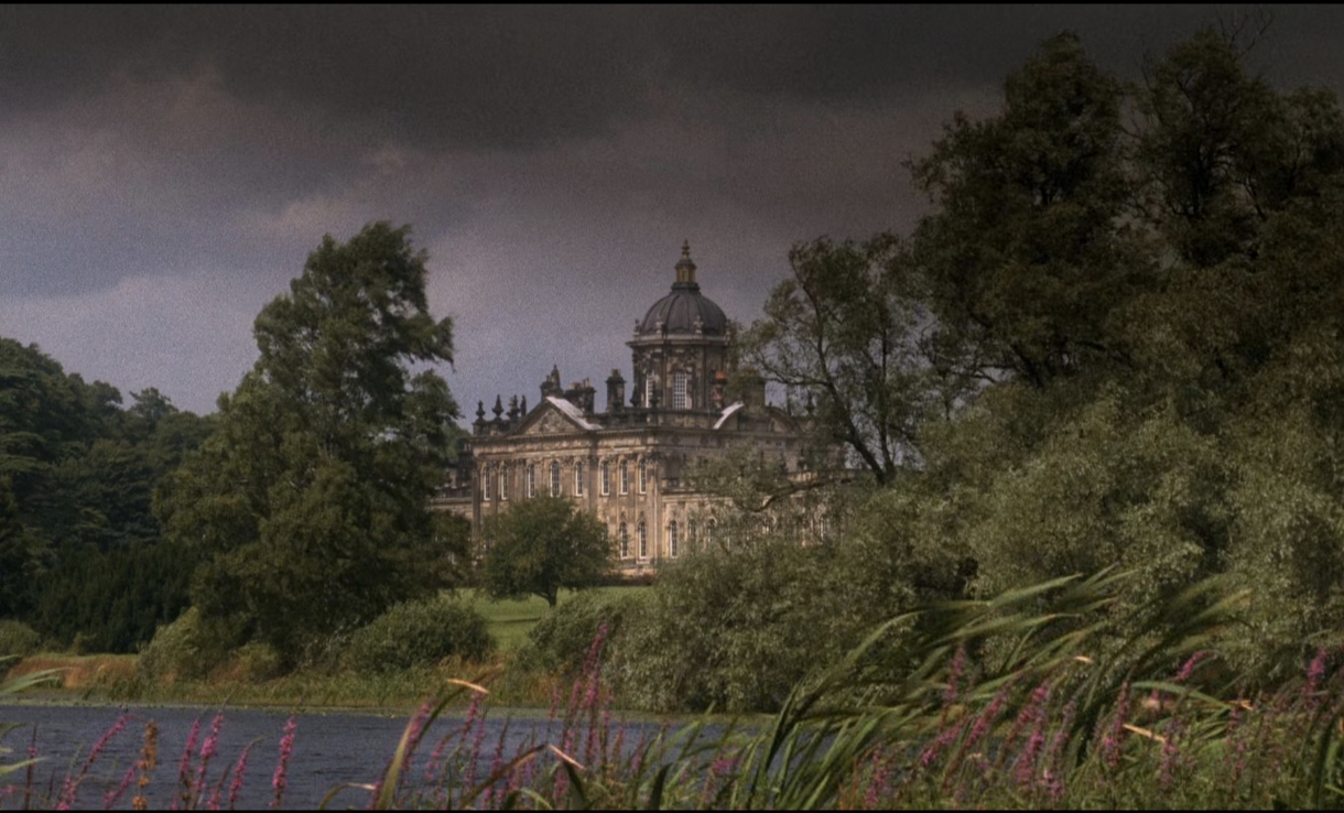 نوری که در نهایت، دوباره به قصر میتابد