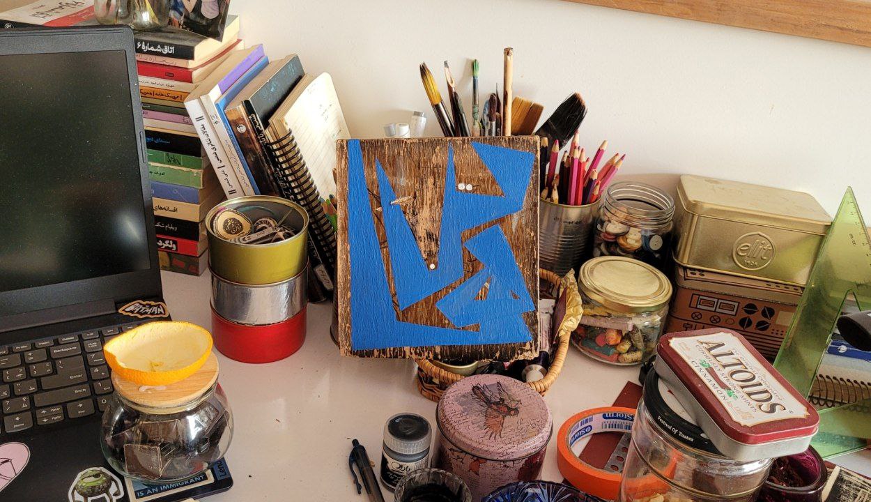 تنها ، تن ها ، وتن ها