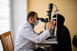 چشم پزشک در منزل: خدمات حرفه ای و شخصی سازی شده