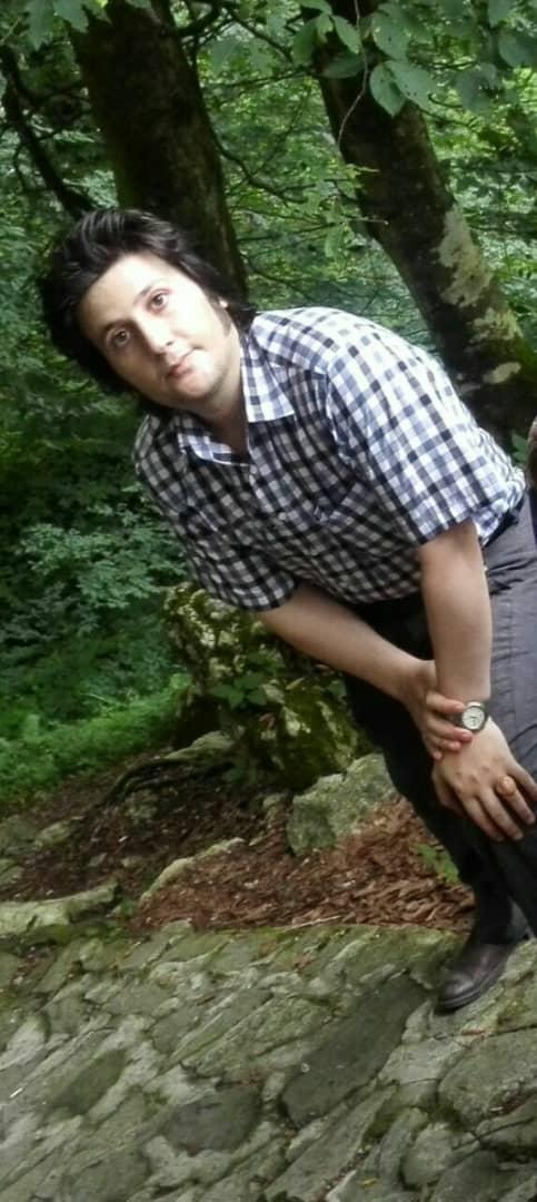 حسن باقرزاده اول الوار. وکیل پایه یک دادگستری