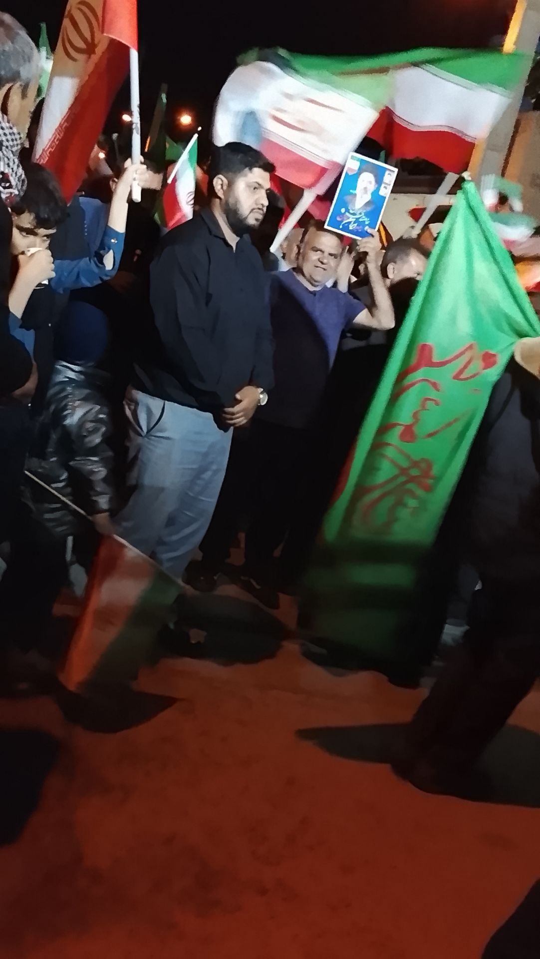 حضور مداح اهل بیت سیدمحمدحسن زارعی و رسانه خبری استان فارس در گردهمایی مردمی شیراز