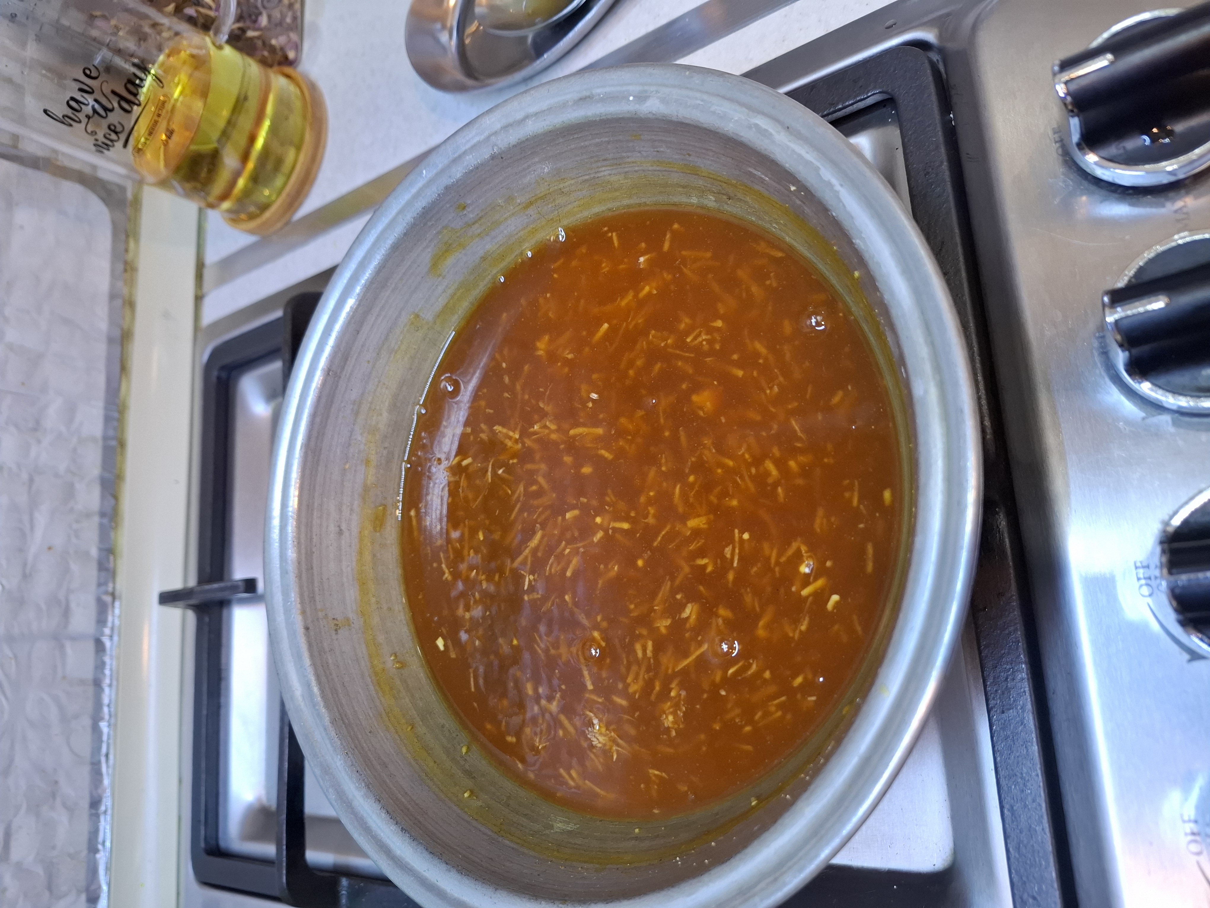 با وجود شیره انگور زمانیکه پخته میشه اصلا طعم شیرین نمیده