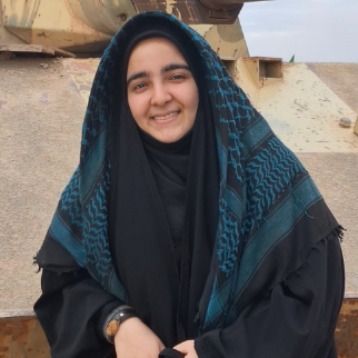 یگانه یوسفی| نویسنده