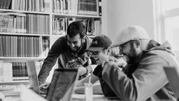 افزایش فروش با چت آنلاین (گفتگوی آنلاین)در سال ۱۴۰۰