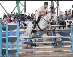 سام محسن پور قهرمان سوارکاری