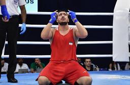 احسان زاهدی بوکسور و فری کیک بوکسور