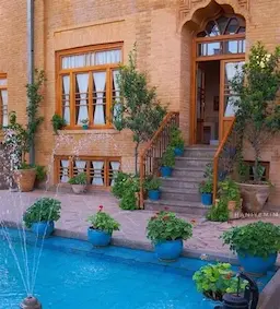 کاش اون لحظه رو نگه میداشتم قبل از اینکه همه چیز عوض بشه