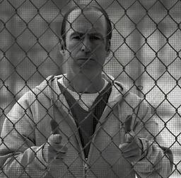 سرگرمی‌هایم فقط راه‌های قشنگِ فرار من‌اند!