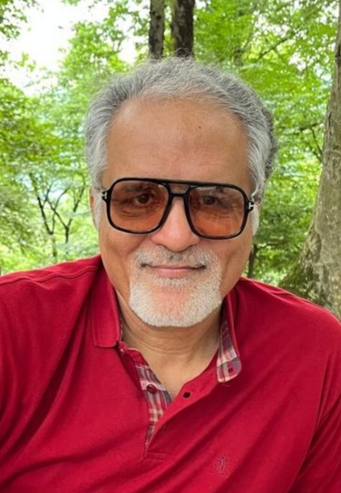 نقبی بر پدرخواندگی ادبی از هدایت تا گلشیری و تا شاگردانش با تمرکز بر شاگرد بودگی و شاه شدگی ابوتراب خسروی