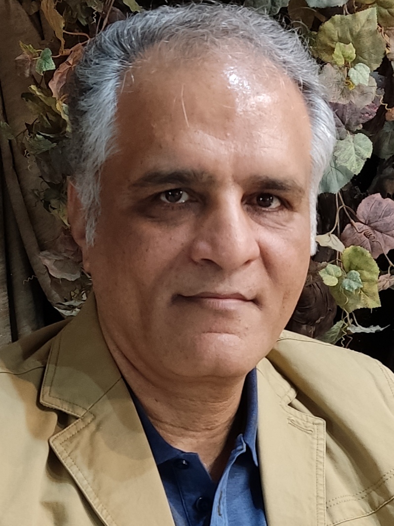 هشدار به آن ها که برای نویسندگان نقشه ی قتل می کشند