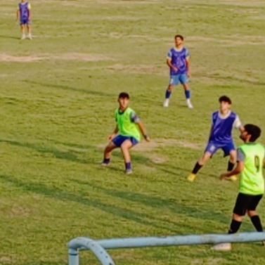 امیر سام خندان