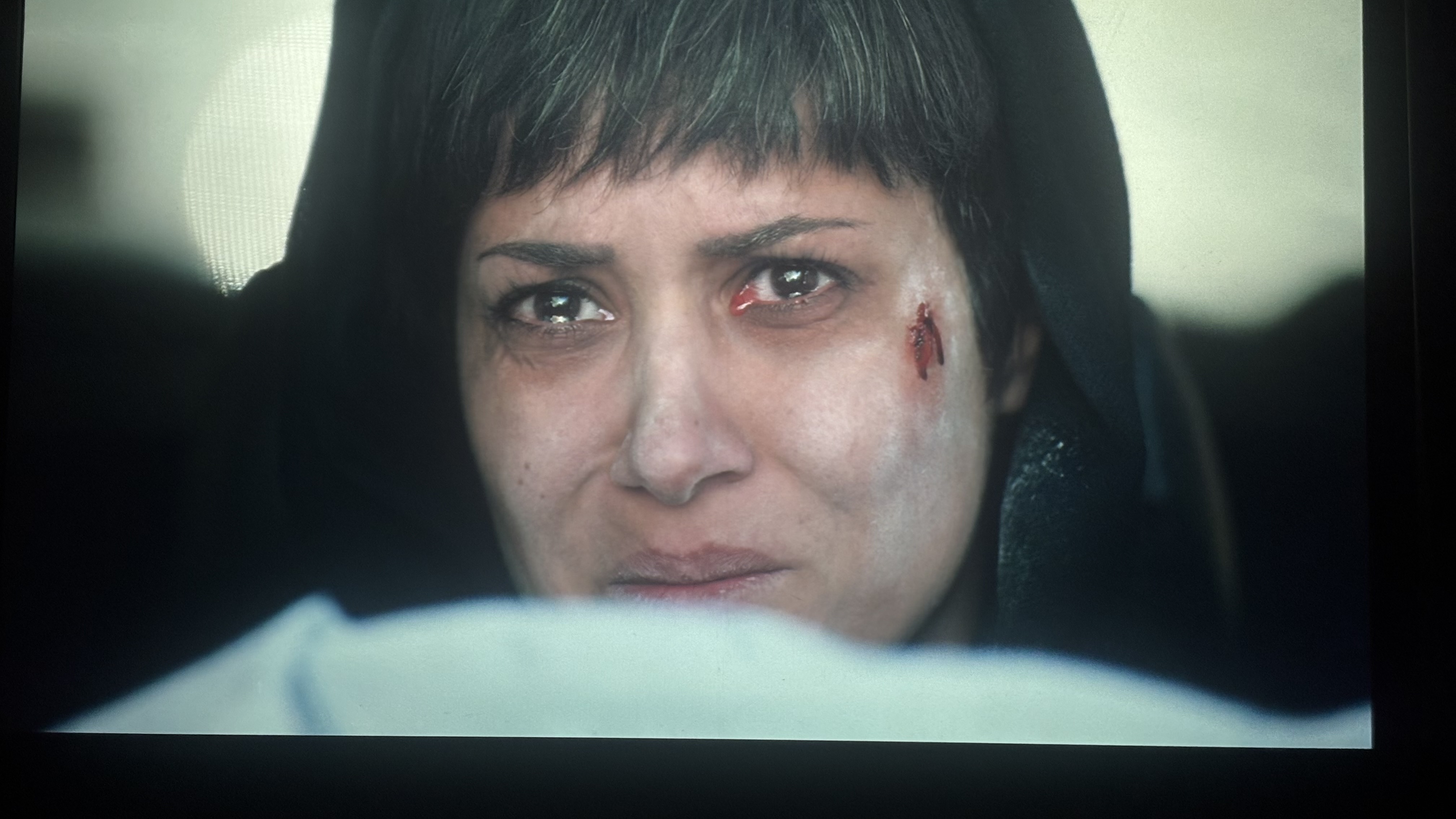 پریناز ایزدیار در زن و بچه