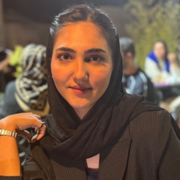 سپیده حسینی