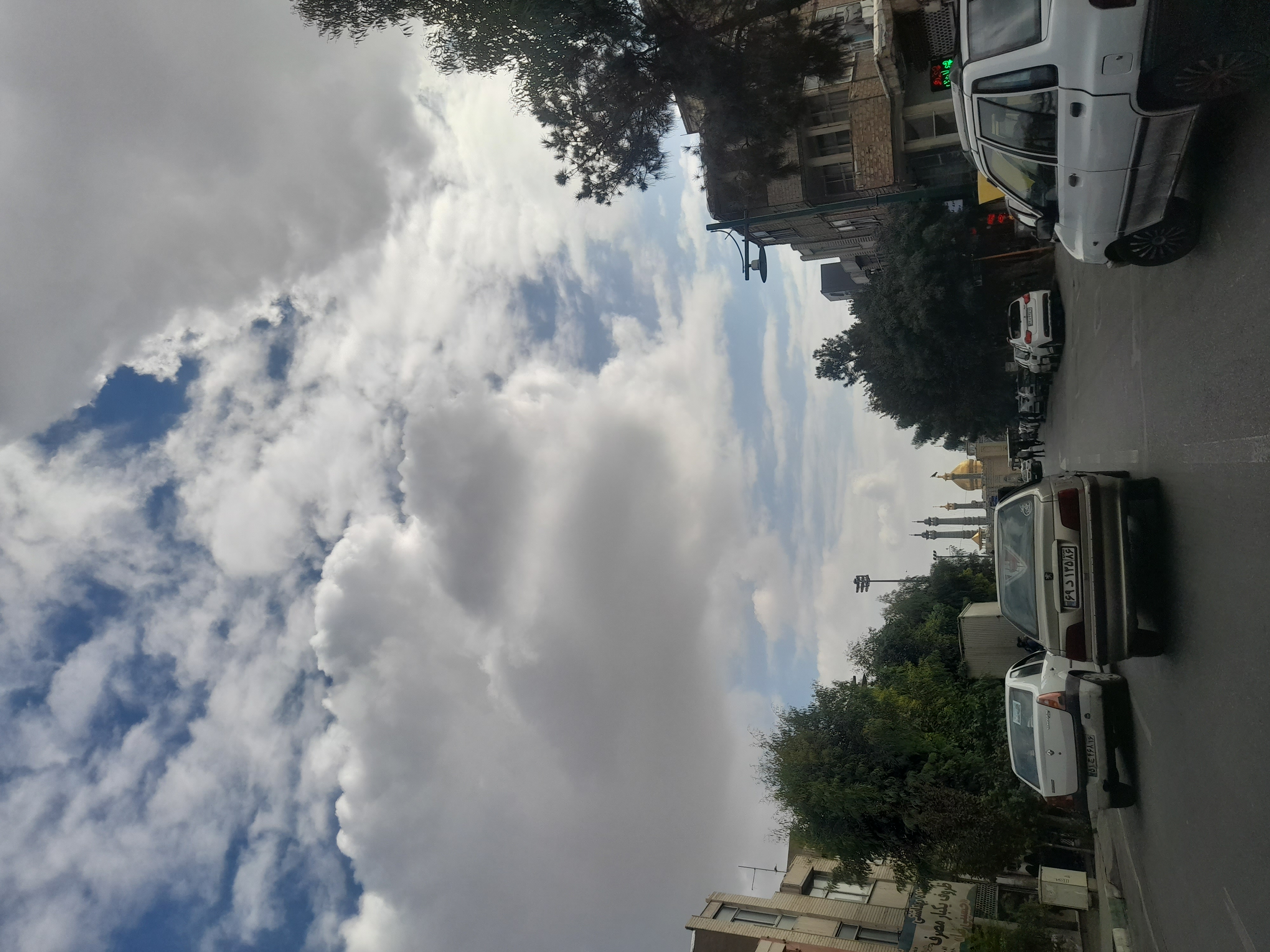 فاصله ی من از مدرسه تا بهشتت همین چند قدم است و چگونه باید شکرگذار این سعادت باشم:) ؟