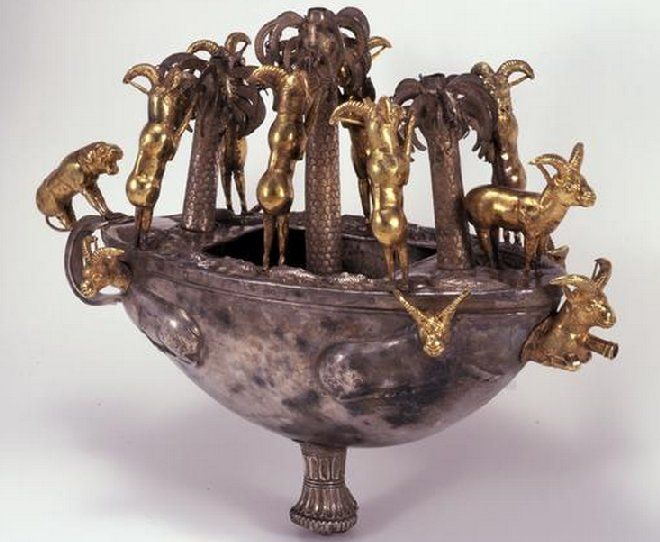 اثر باستانی، فلات ایران