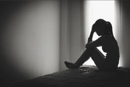 آدم‌های خاکستری؛ کسانی که در سایه زندگی می‌کنند