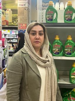 آشنایی با خانم پری صنم اسدی کارآفرین برتر فروشگاه بیست تک - پری صنم اسدی