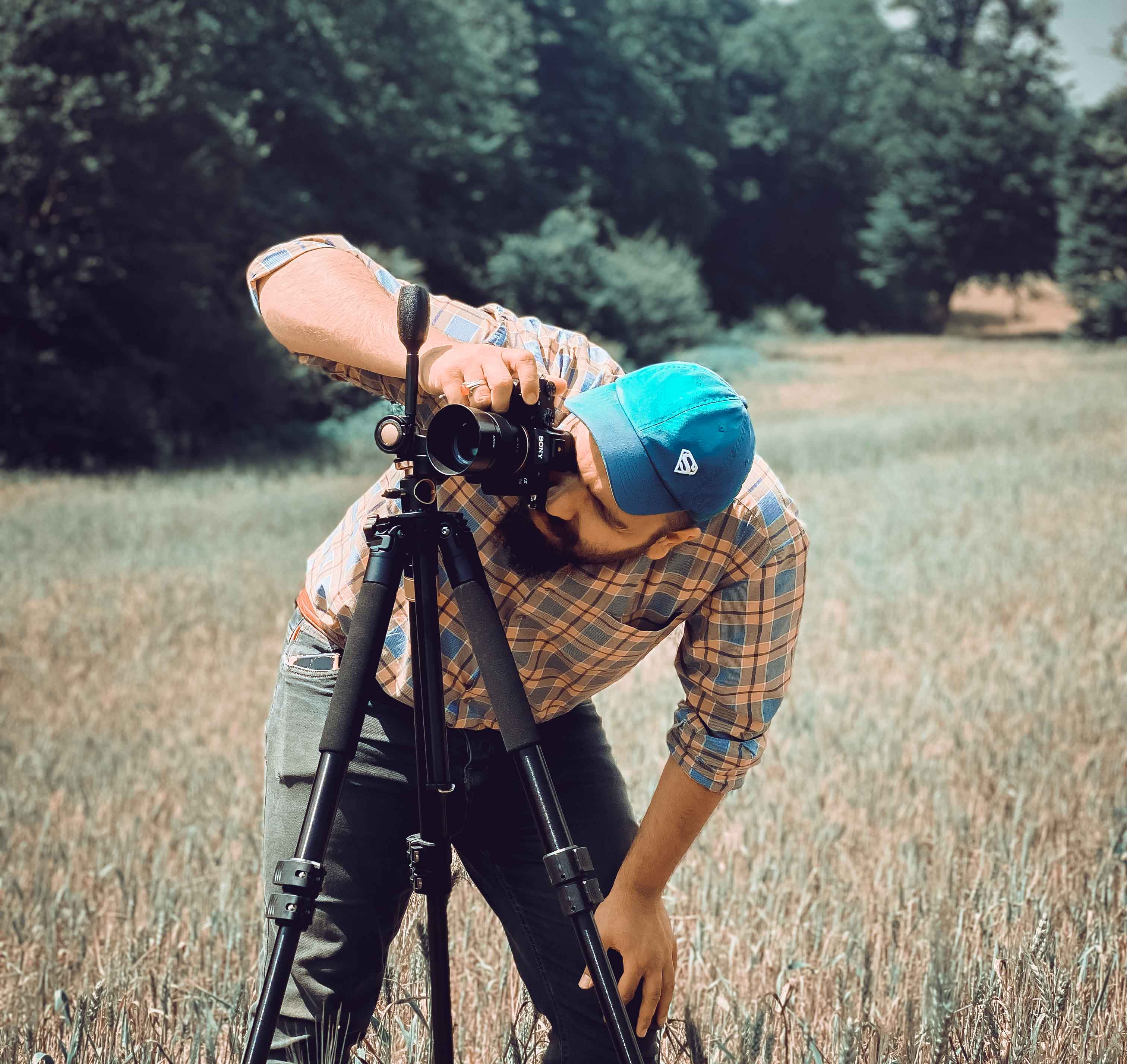 امیر حسین حسنی عکاس و فیلمبردار