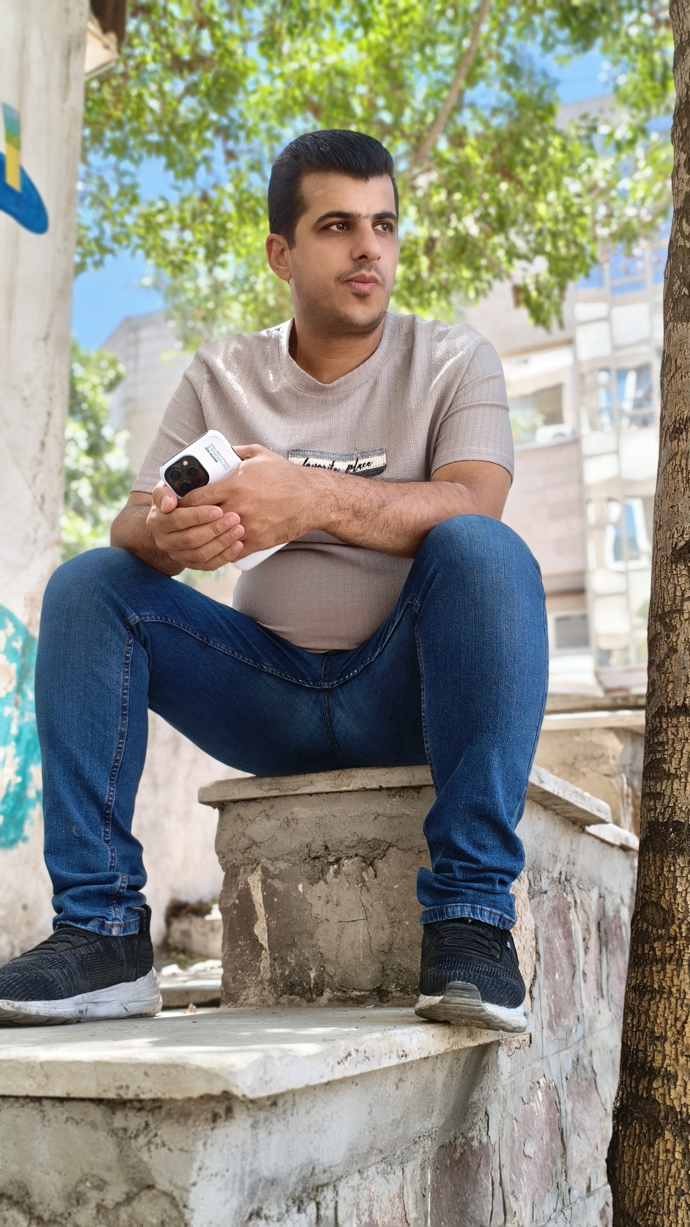 فعال در حوزه اتو گالری در بلوار خرمشهر در استان خراسان رضوی اتوگالری (اتو افشان)