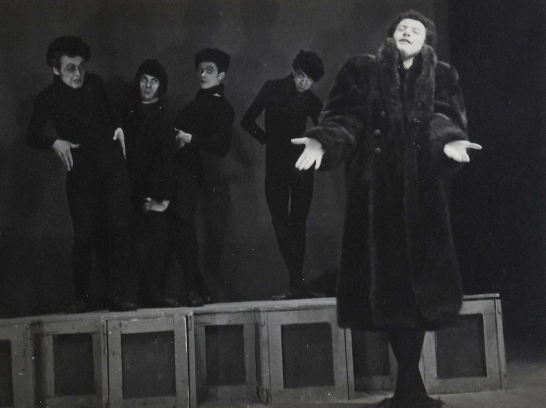 پانتومیم شنل اثر مارسل مارسو ۱۹۵۱