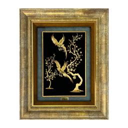 وقتی چوب سخن می‌گوید؛ روایت نسرین دهقانپور از پتینه، حکاکی و ورق طلا روی تابلوهای کلاسیک خانه