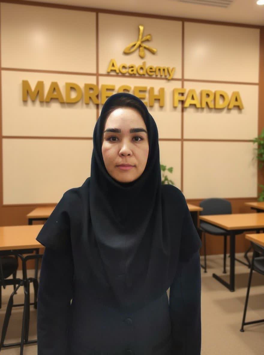 فهیمه علیزاده مولف و مدرس هوش مصنوعی