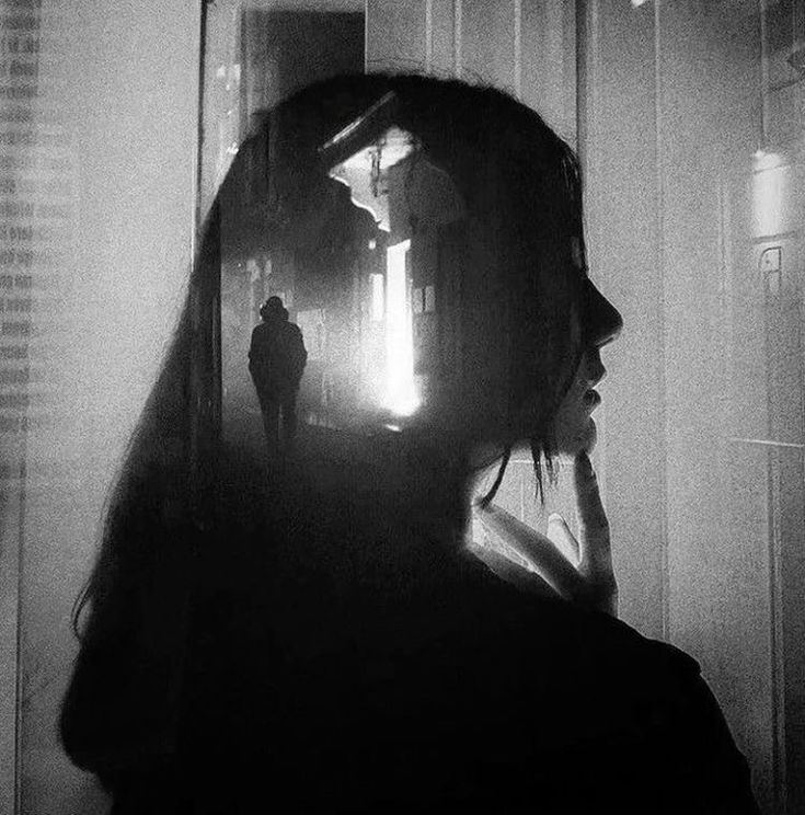 در تورق خاطرات سوخته، ناگهان سایه ات بر من نشست ؛ و جزء به جزء وجودم به نت هایی مبدل شد ، برای نواختن تو!