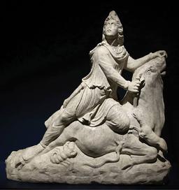 در لبه نور و سایه: وقتی شجاعت و مهر میترائیسم، ذهن نخبگان ایرانی را می‌بلعد