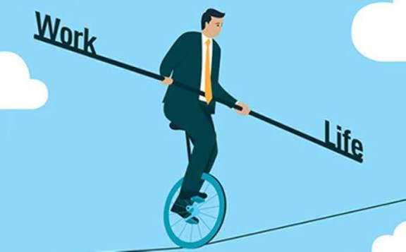 لینک نسخه شنیداری مقاله در کامنت موجود است