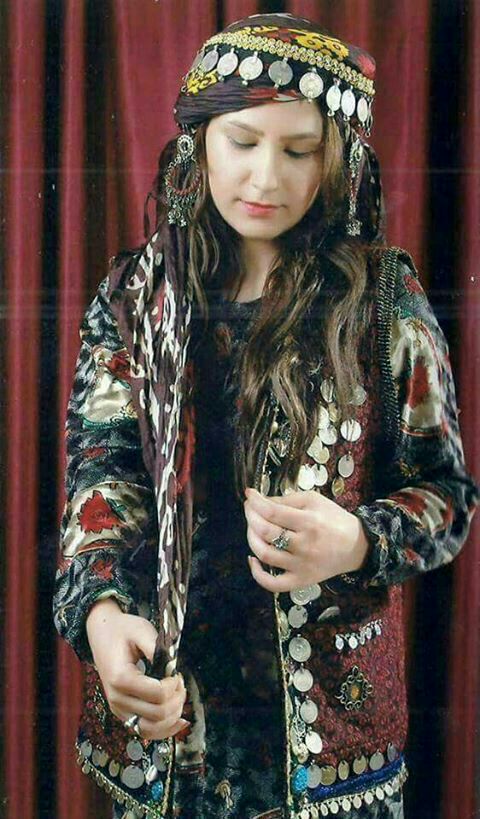 لباس زنانه لکی قوم لک