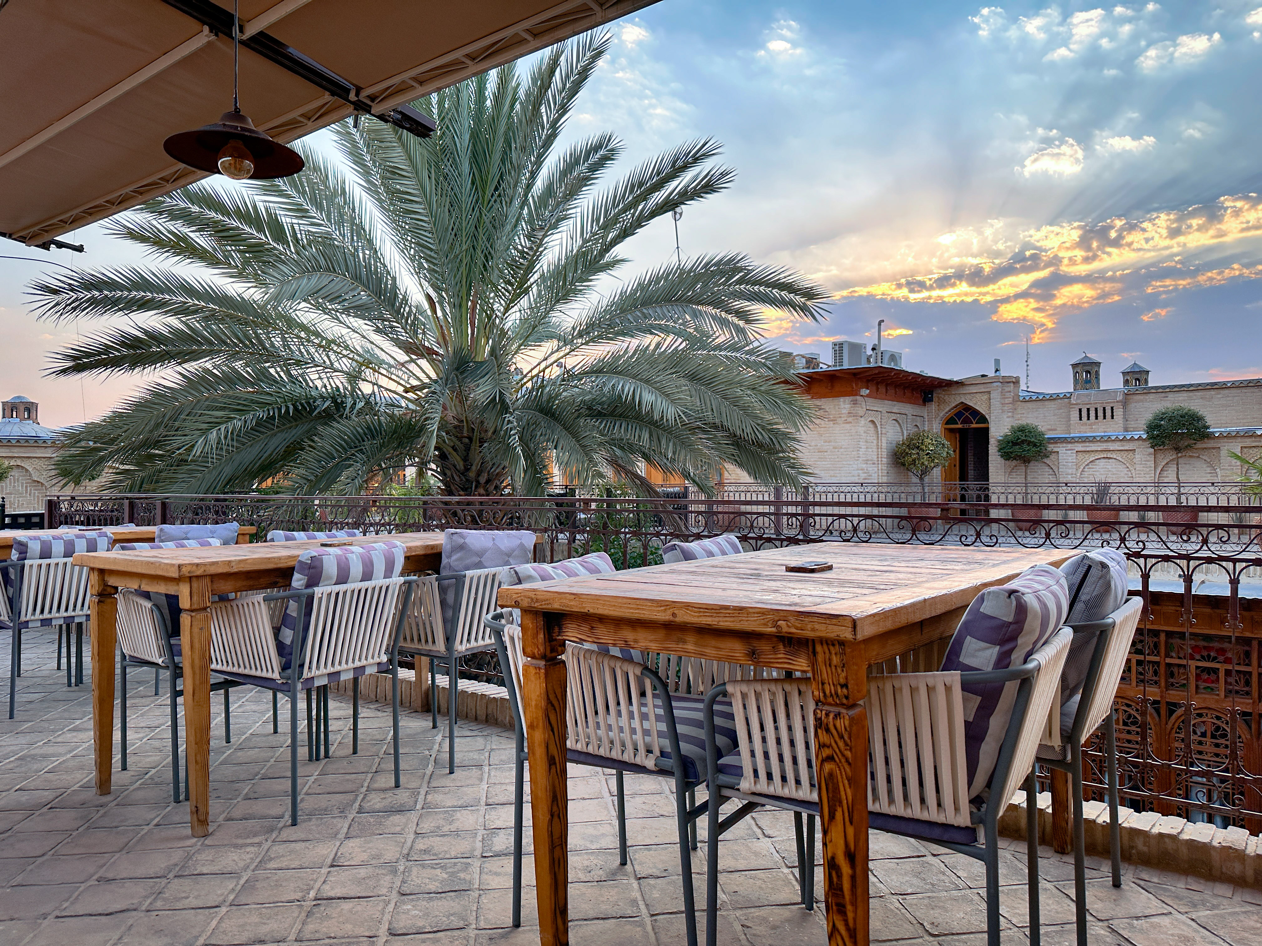 عکس کافه ایرانمهر