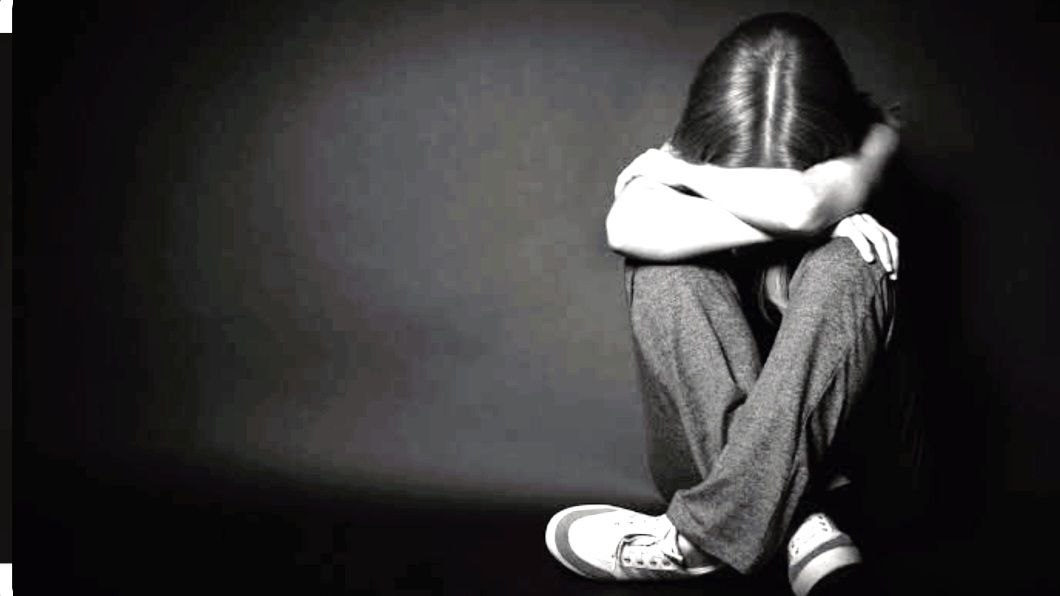 دختران نوجوان بیشتر از پسران در معرض افسردگی قرار دارندچرا.