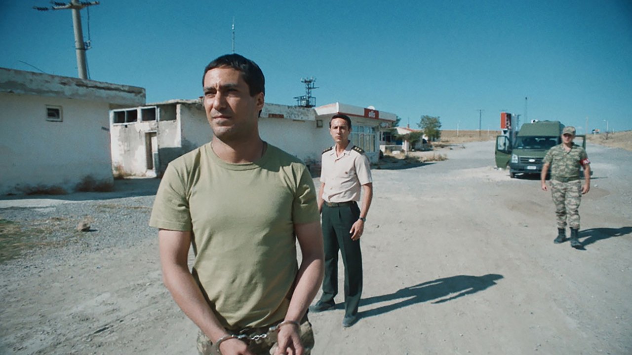 دانلود فیلم Gecenin Kiyisi لبه شب 2025