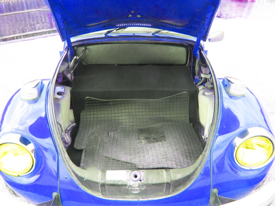 داخلِ صندوق جلوی فولکس