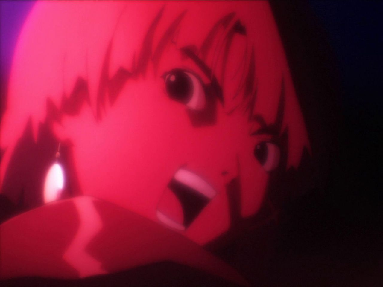 قبل از اینکه «لینِ واقعی» با کافه‌ی سایبریا آشنا بشه، «لین وایرد» با چنین شکلی توی اونجا حضور داشته که باعث می‌شه افراد کافه لین رو بشناسن.