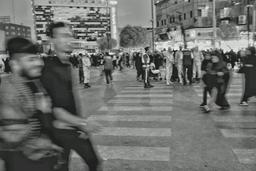 اولین شروع یا پژوهش در باب صدای برخورد کفش با آسفالت به مثابه هویت شخصی