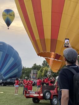 🎈 در دل آسمان، فرصت‌های تجاری پنهان‌؛ فستیوال بالن اروپا