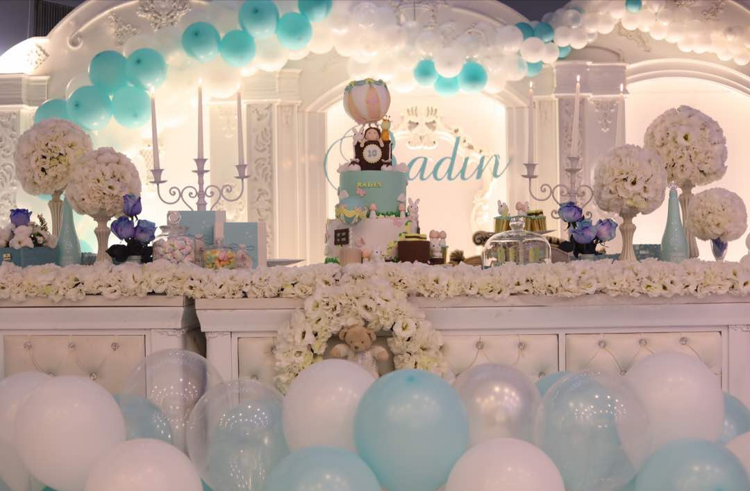 نمونه کار گل آرایی و بادکنک آرایی ایونت مانیا