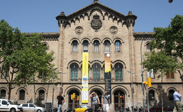 دانشگاه دولتی بارسلونا