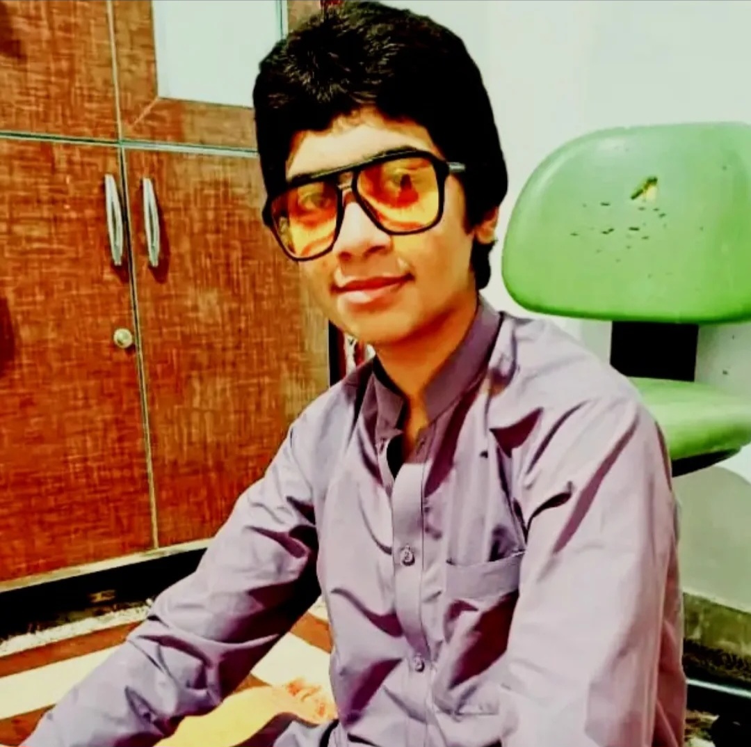 لااله الاالله محمد رسول صاحب مورد علاقه ابوبکر صدیق عمر فاروق عثمان النورین علی شیر خدا.کتاب قرآن دین اسلام مذهب سنی عشق فقد الله محمد. قبلم کهبه قبله دوم بیت المقدس قبله سوم مادر. کشور ایران شغل آزاد وضعیت مجرد الگوم داییم 😂.رفیقم مادرم... حسبنا الله ونعم الوكيل. حسبی الله لااله الله هو الیه توکلت هو ربل حرش العظیم. لاهول ولا قوت الله بهاالله العظیم العلیم. سبحان الله و بحمده سبحان الله العظمی سبحان ربی الله سبحان ربی العظیم. استغفرالله