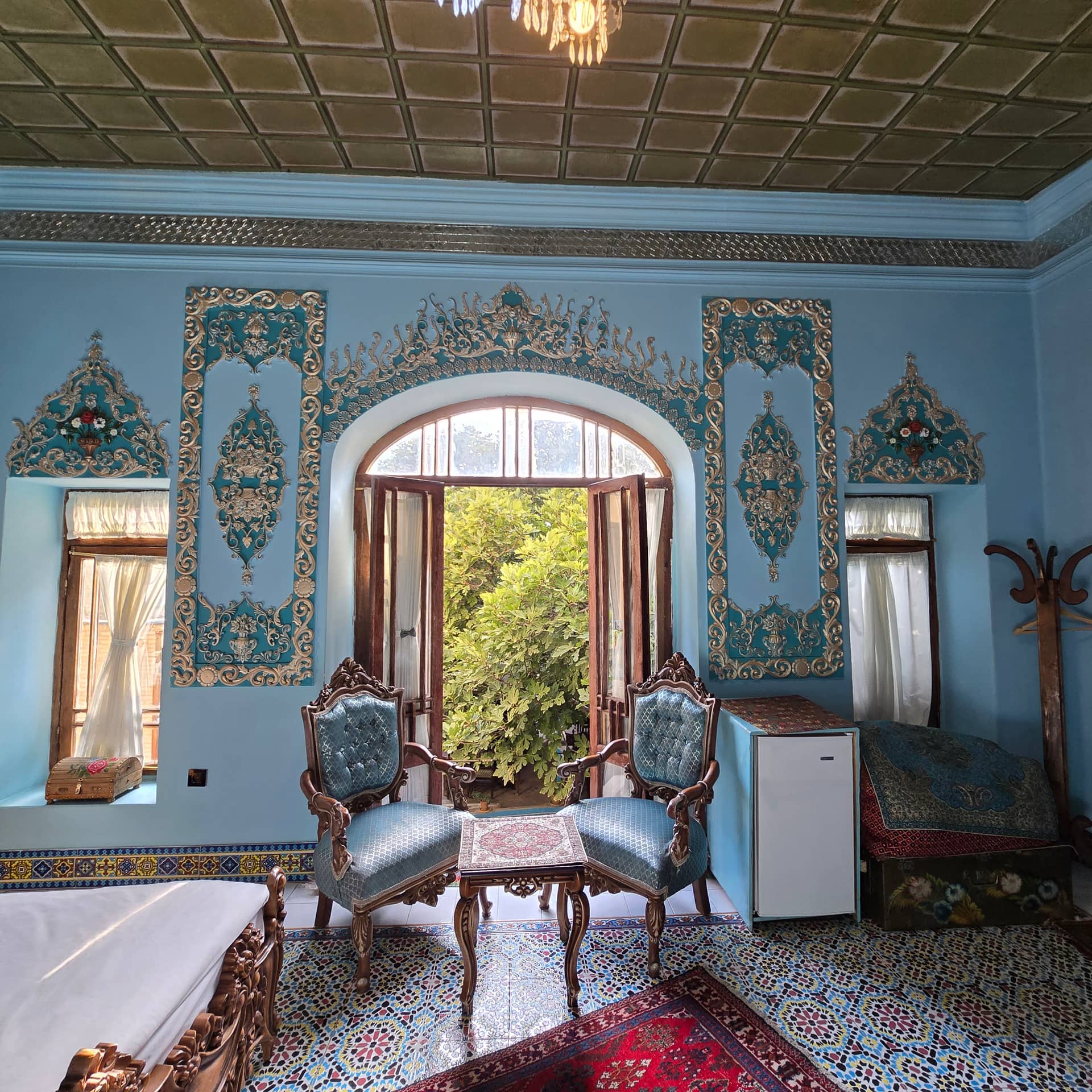 بخشی از اتاقم