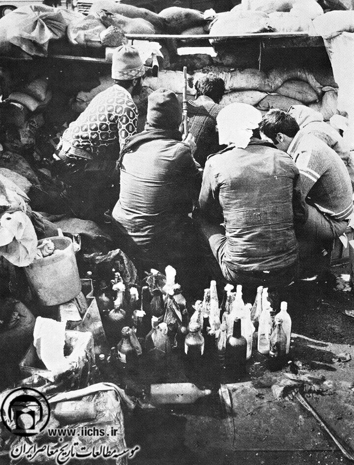 کوکتل مولوتوف در انقلاب ۵۷